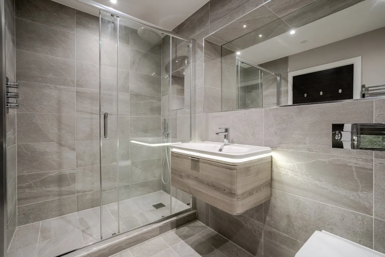 Virginia Water, Surrey, GU25 4AA, photo 11