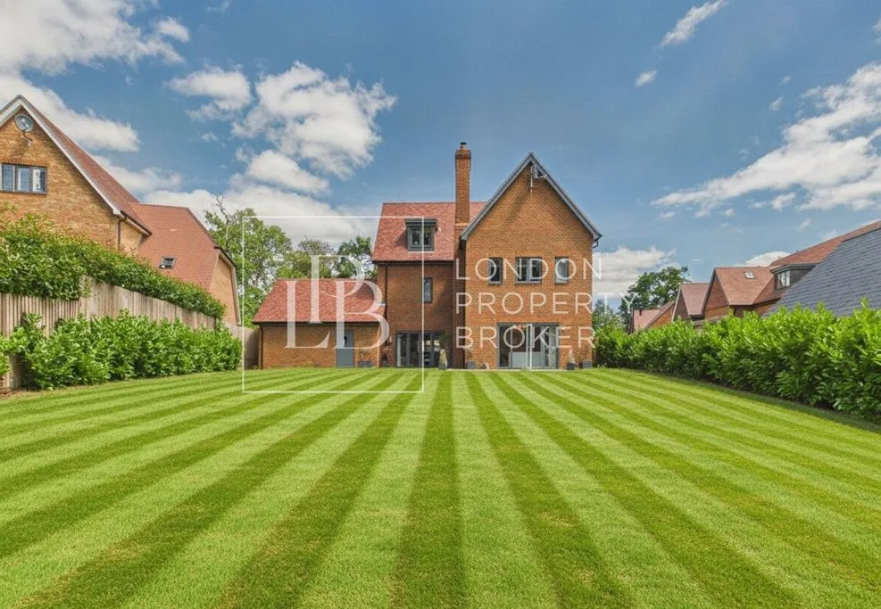 Holly Hill Drive, Ascot, SL5, photo 2