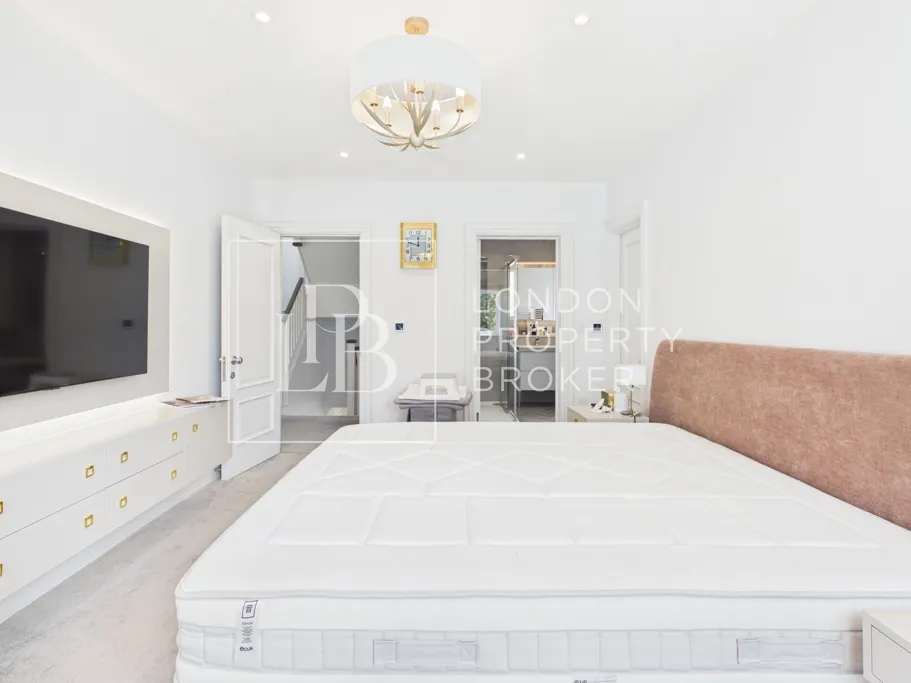 Holly Hill Drive, Ascot, SL5, photo 16