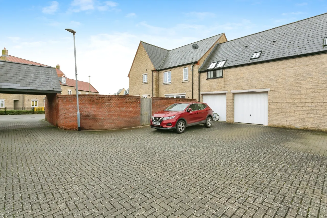 3 bed house for sale, Wetherby Road, Bicester, OX26