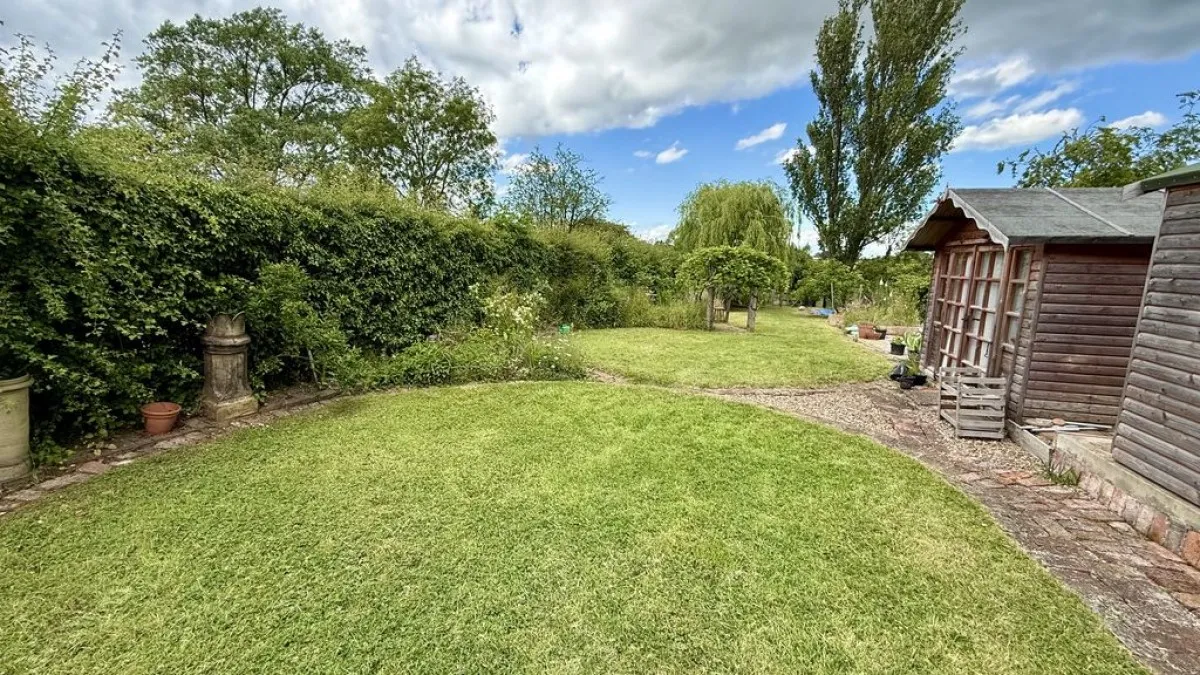 Hawthorn Road, Cherry Willingham, photo 13