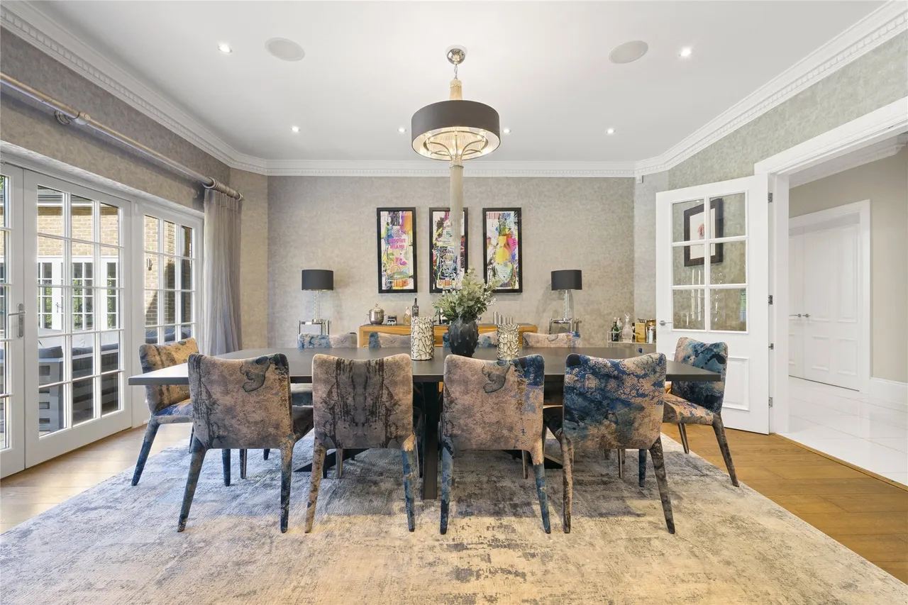 Godolphin Road, Weybridge, Surrey, KT13, photo 4