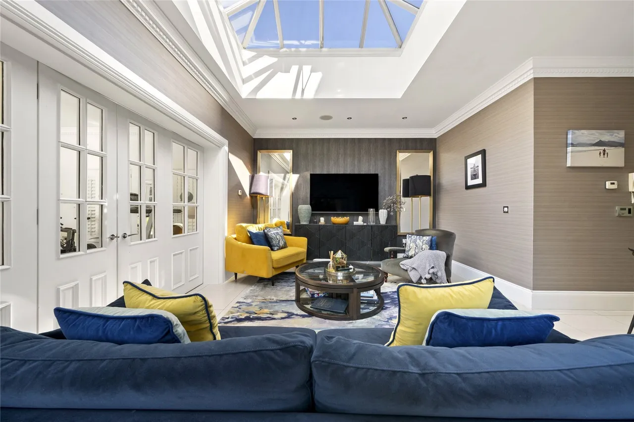 Godolphin Road, Weybridge, Surrey, KT13, photo 12