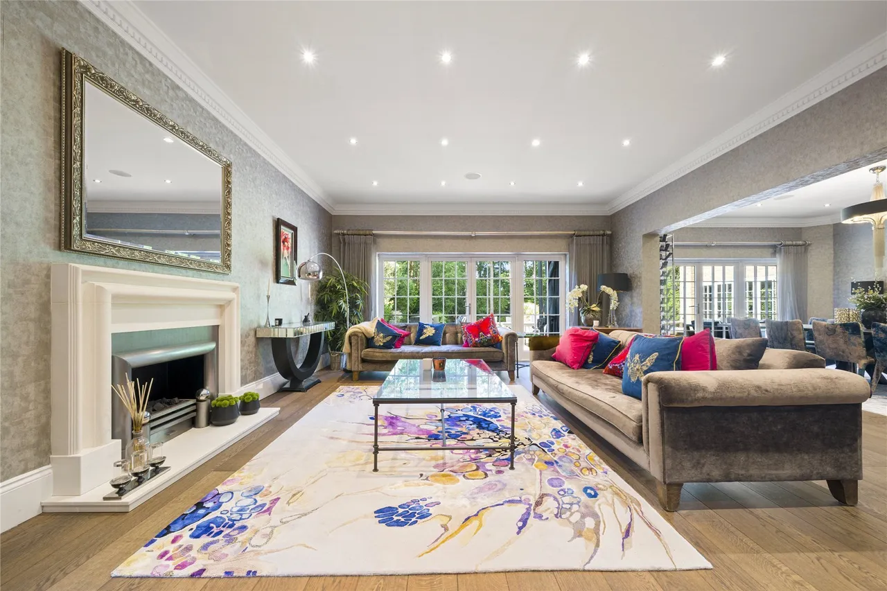 Godolphin Road, Weybridge, Surrey, KT13, photo 3