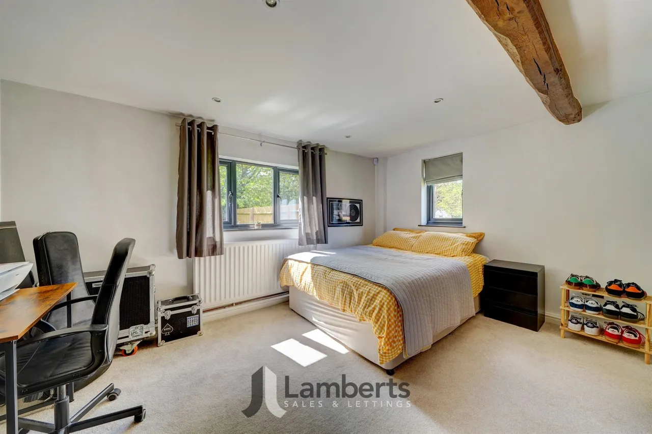 7 Lower House Stables Longhope Close, Redditch, photo 24