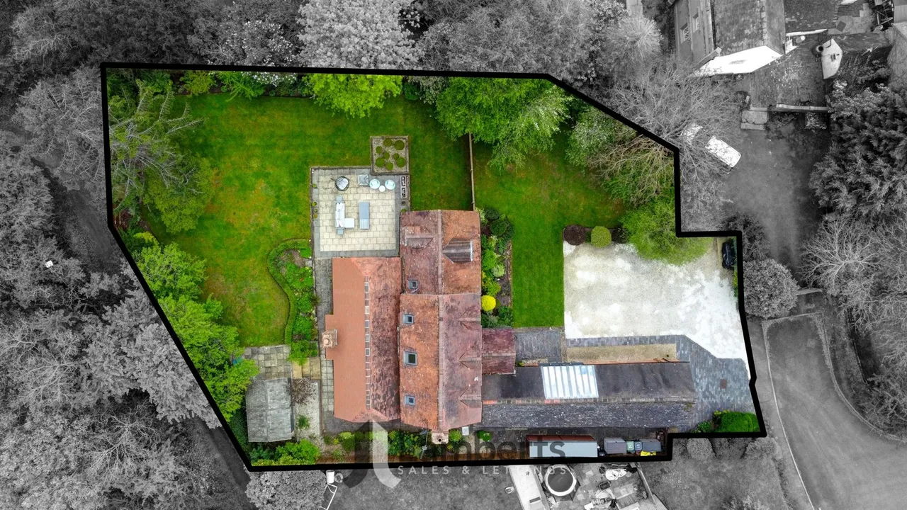 7 Lower House Stables Longhope Close, Redditch, photo 4