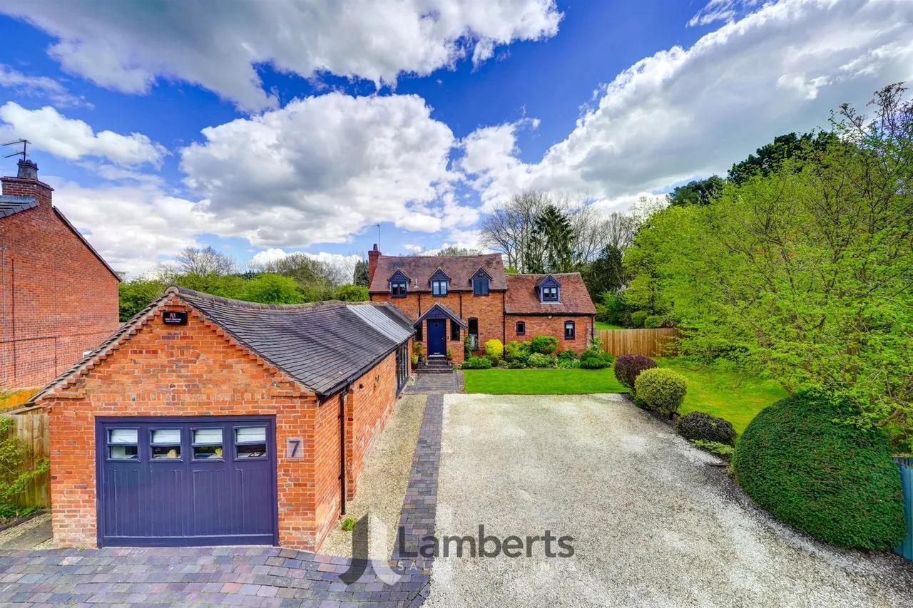 7 Lower House Stables Longhope Close, Redditch, photo 48