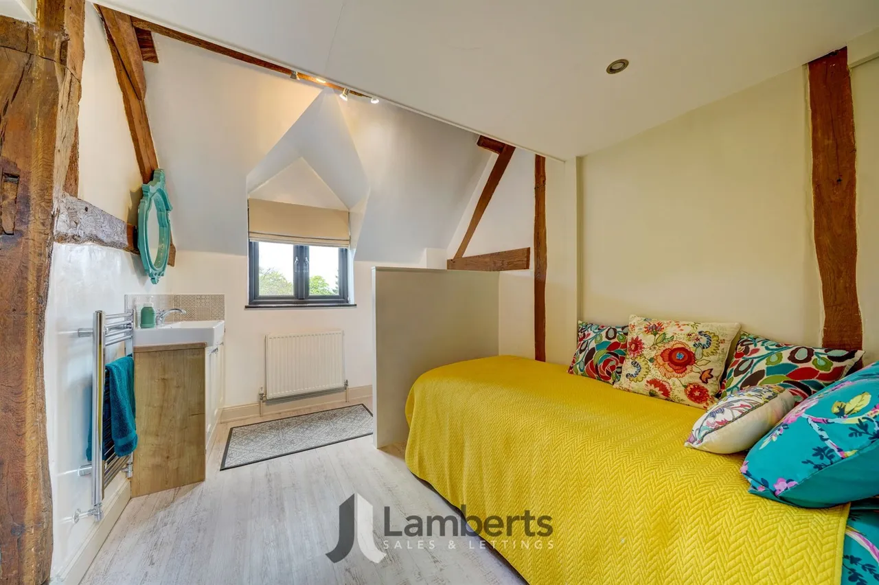 7 Lower House Stables Longhope Close, Redditch, photo 19