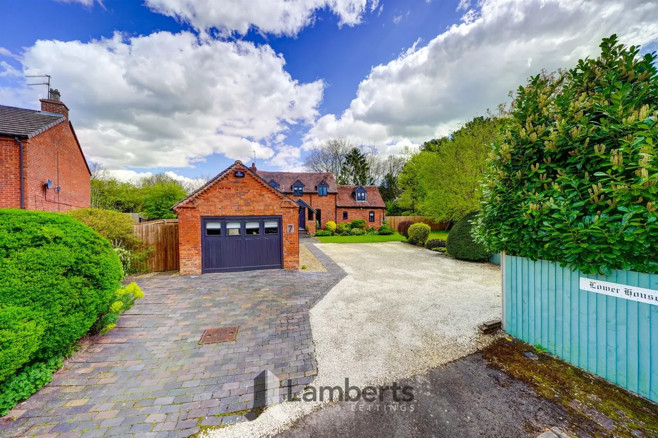 7 Lower House Stables Longhope Close, Redditch, photo 50