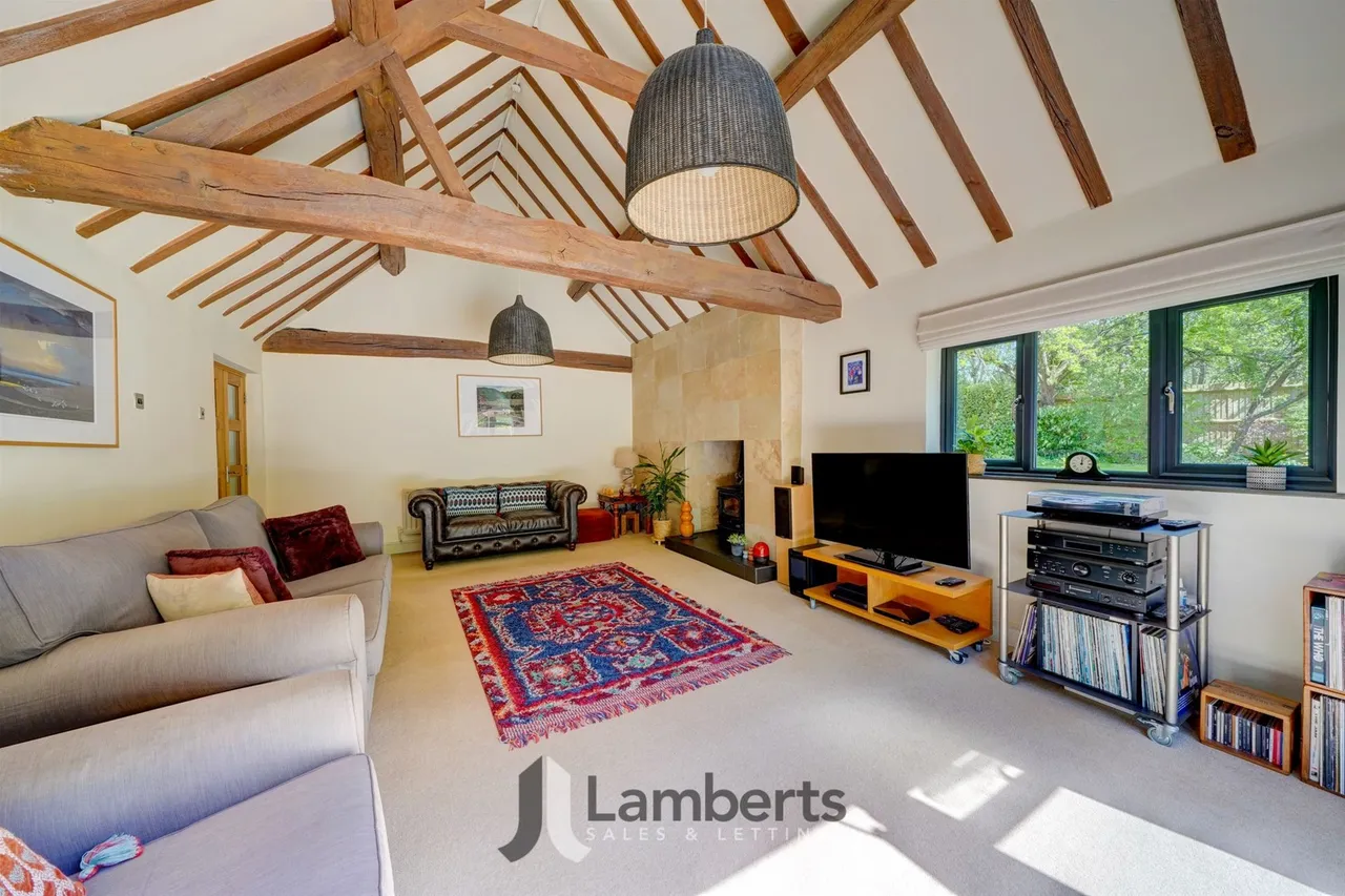 7 Lower House Stables Longhope Close, Redditch, photo 36