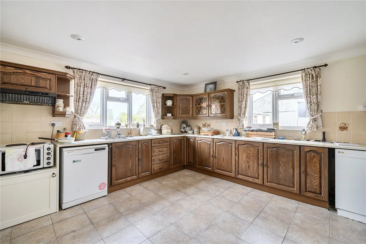 Wood Lane, Ashill, Ilminster, Somerset, TA19 9NR, photo 3