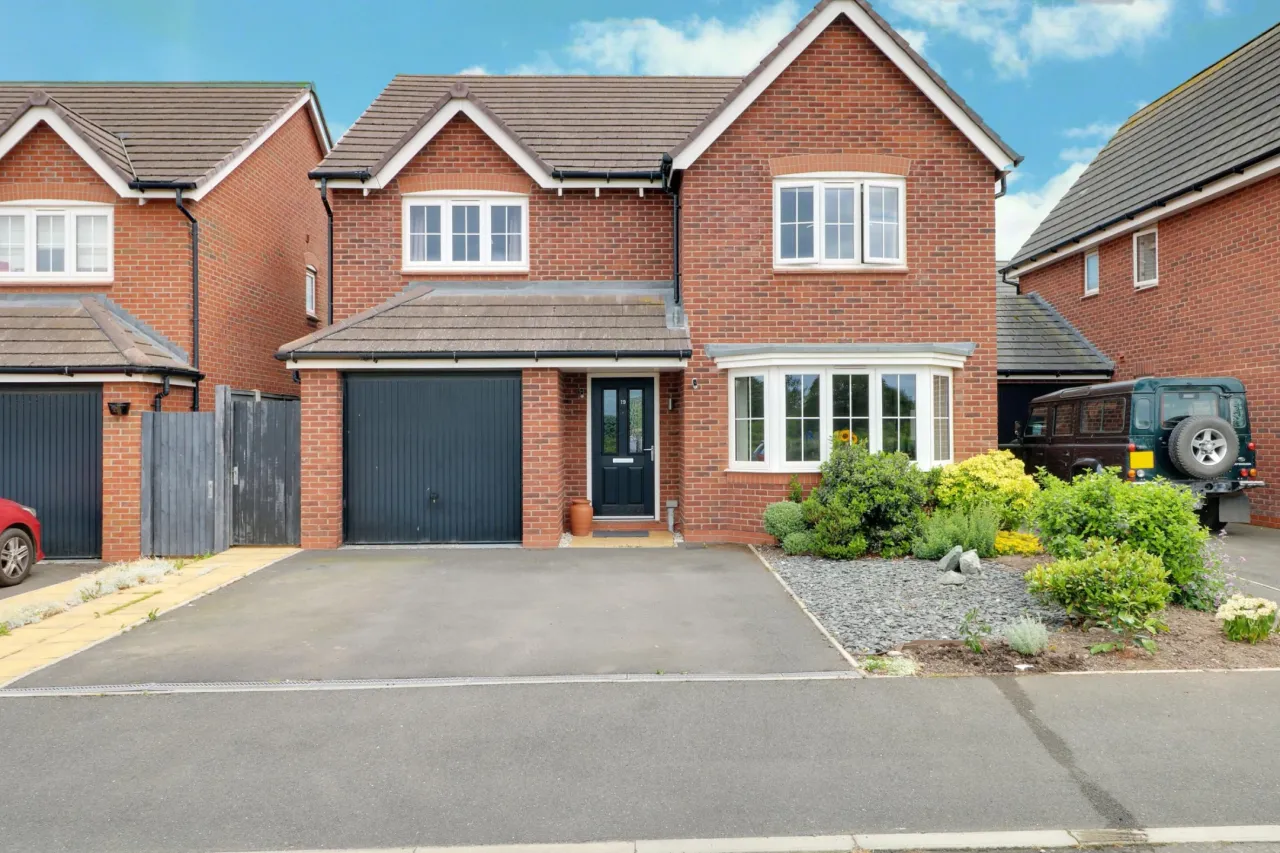 4 bed house for sale, Weaver Brook Way, Nantwich