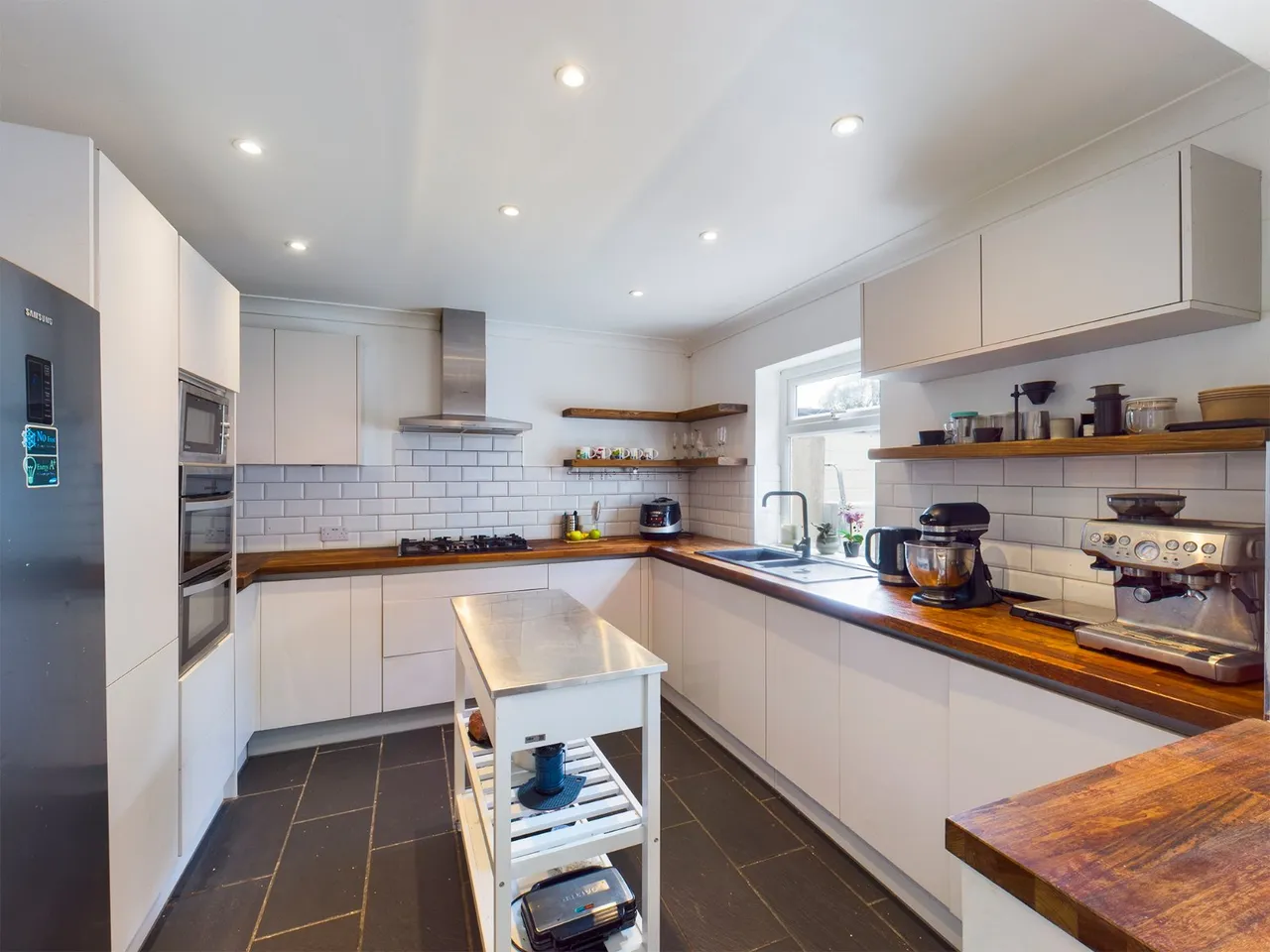 Green Lane, Chertsey, KT16, photo 3