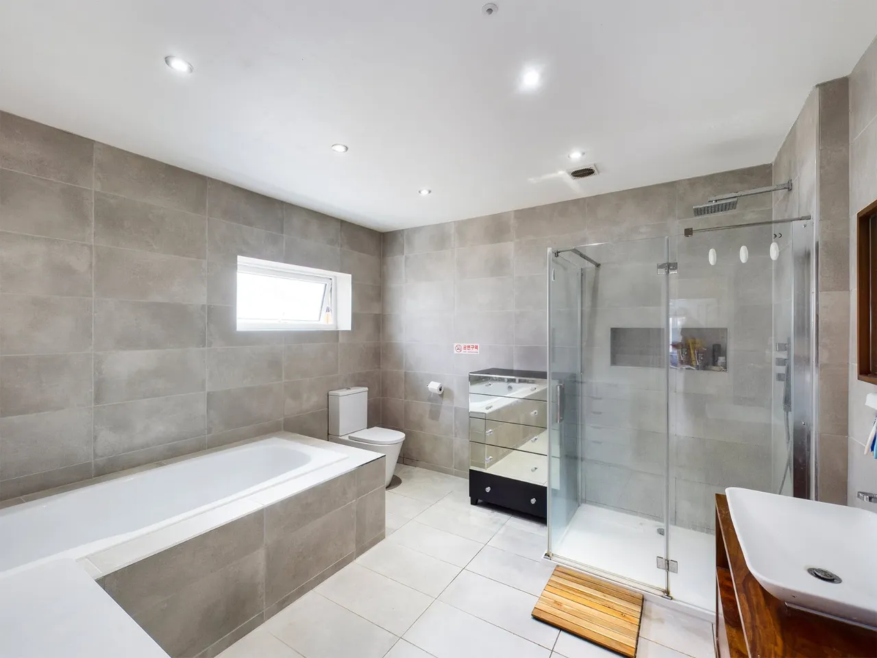 Green Lane, Chertsey, KT16, photo 6