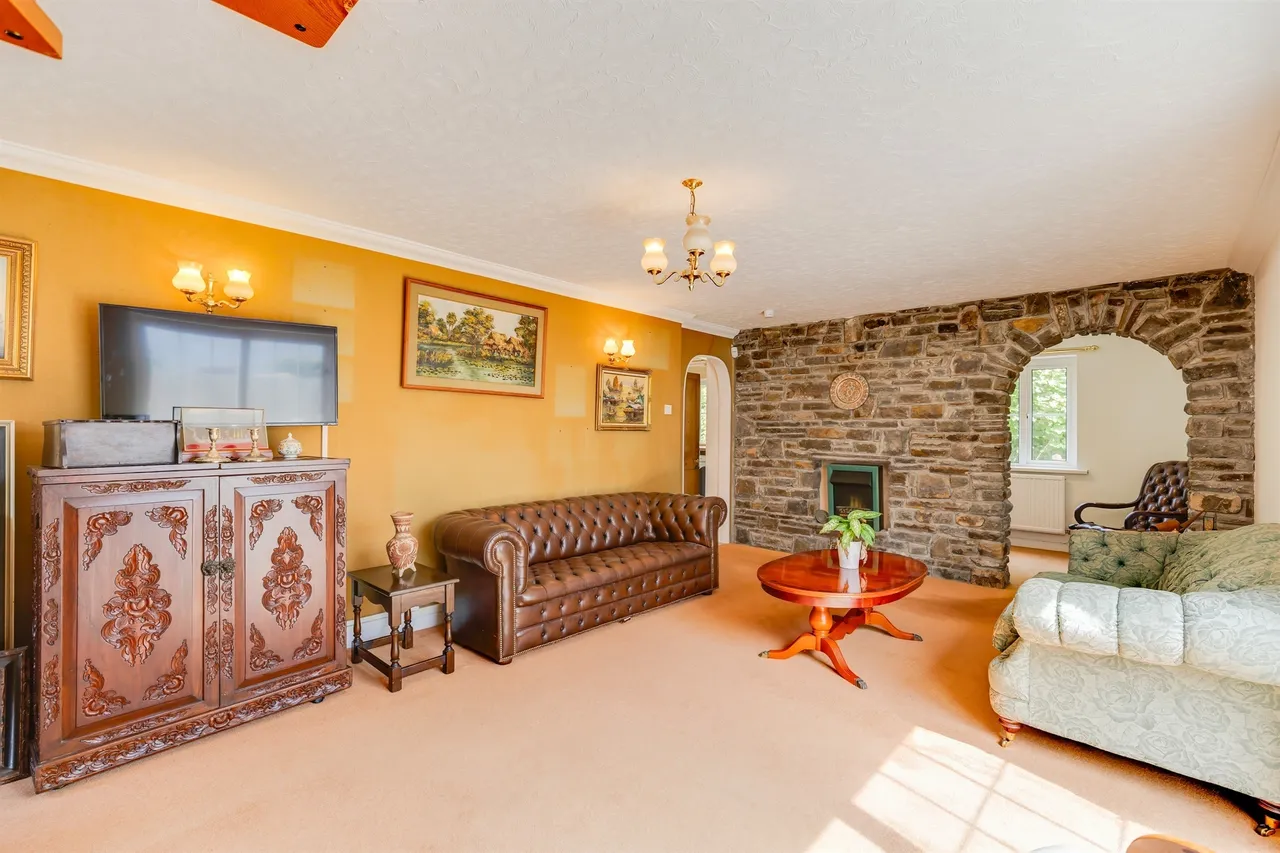 Newport Road, Cardiff, CF3, photo 12