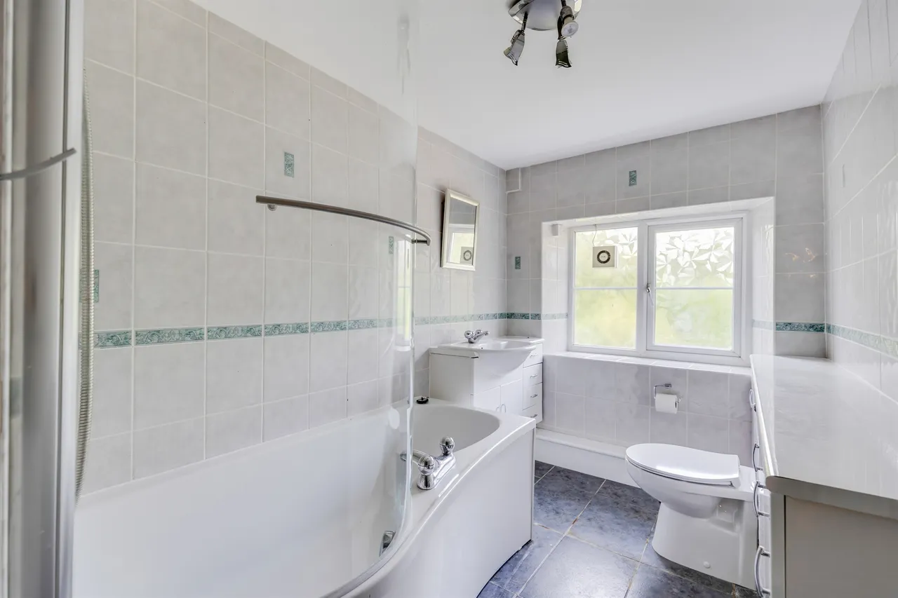 Newport Road, Cardiff, CF3, photo 18
