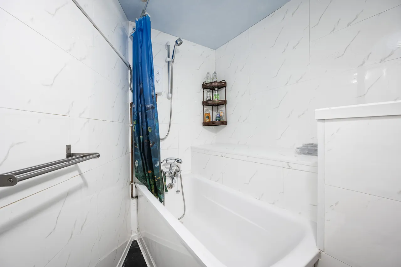 Flat C, 25 Swinton Street, London, photo 6
