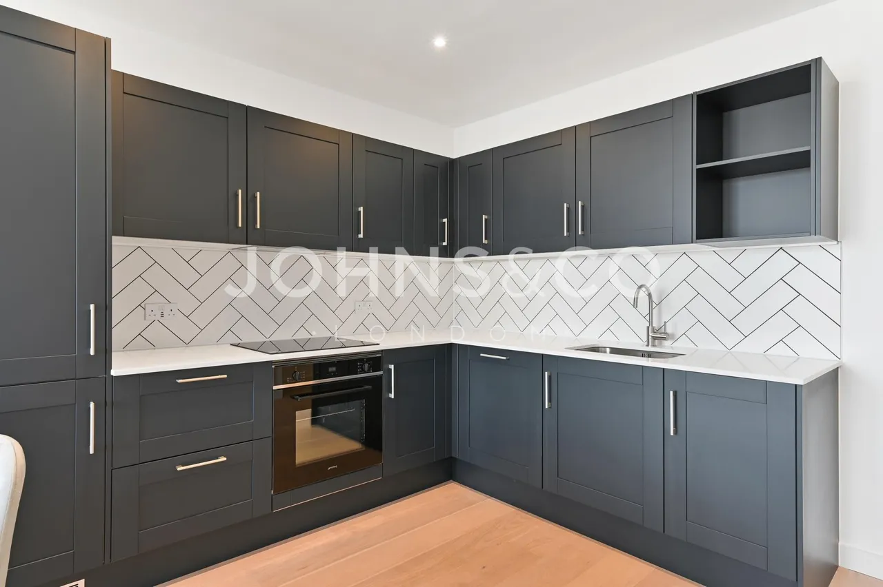 Fulton Rd, Wembley, HA9, photo 5