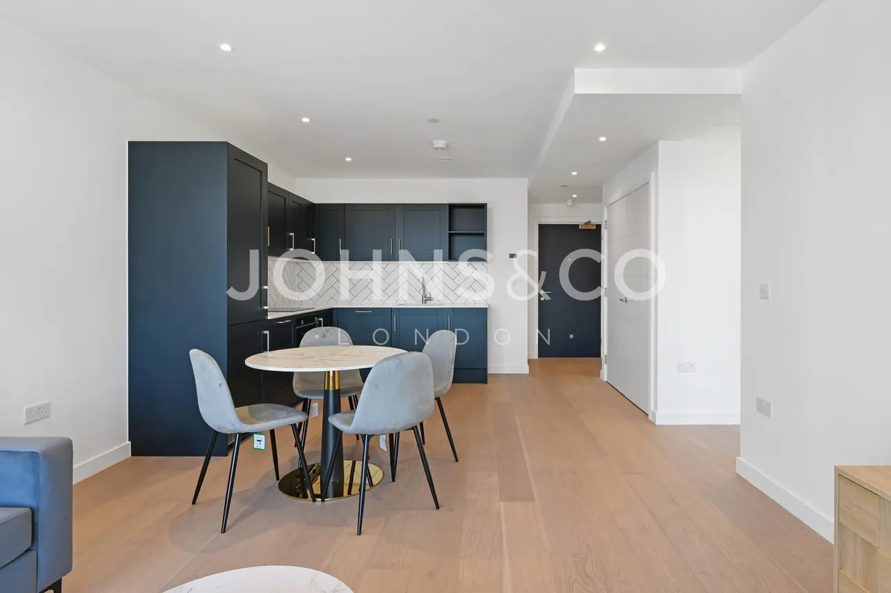 Fulton Rd, Wembley, HA9, photo 7