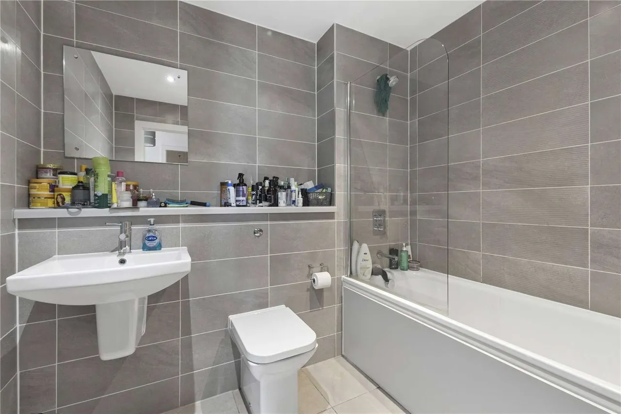 Michigan Avenue, Salford, Greater Manchester, M50 2HB, photo 8