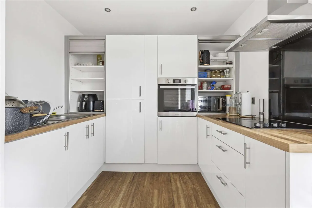 Michigan Avenue, Salford, Greater Manchester, M50 2HB, photo 7