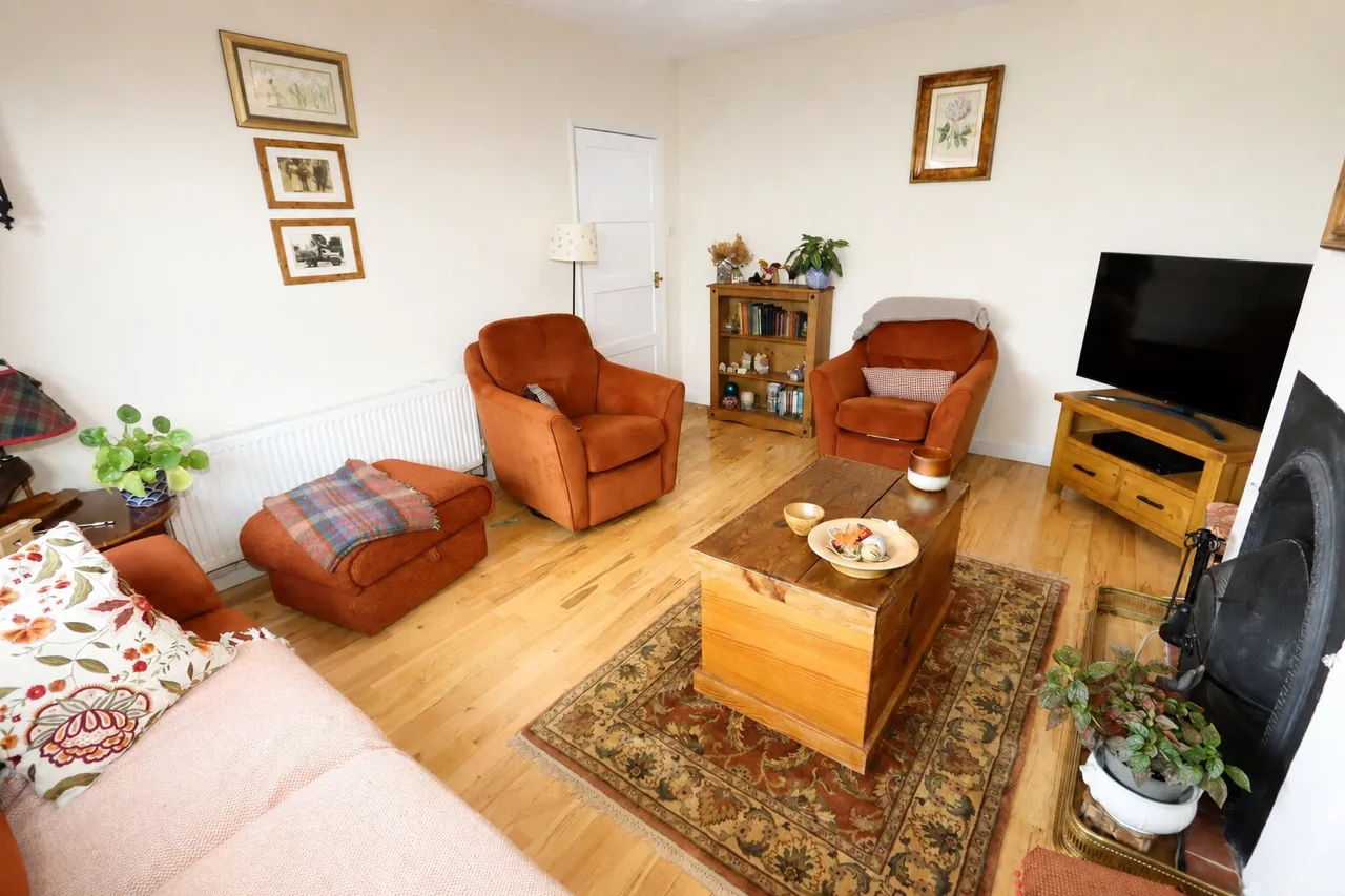 John Street, Thrapston, NN14, photo 8