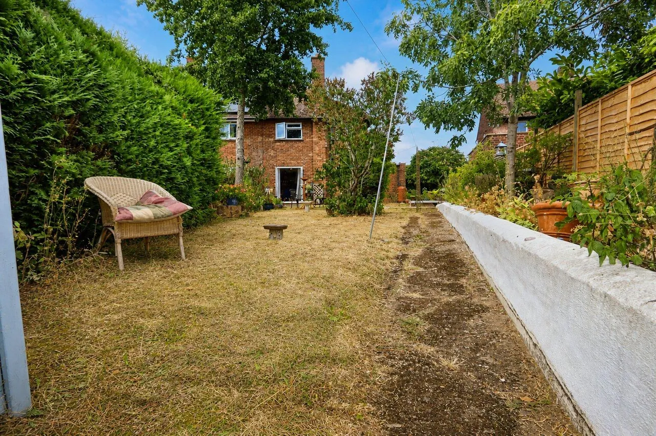 John Street, Thrapston, NN14, photo 26