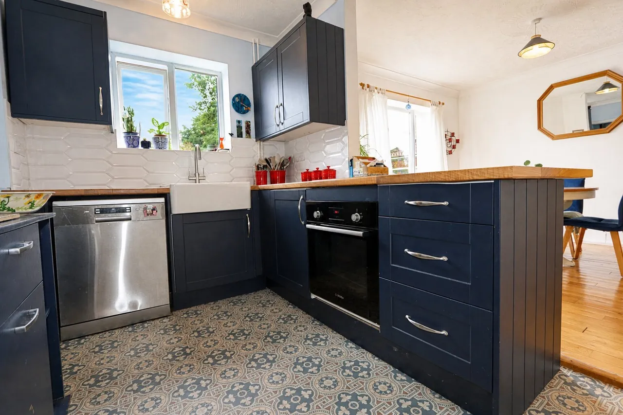 John Street, Thrapston, NN14, photo 11