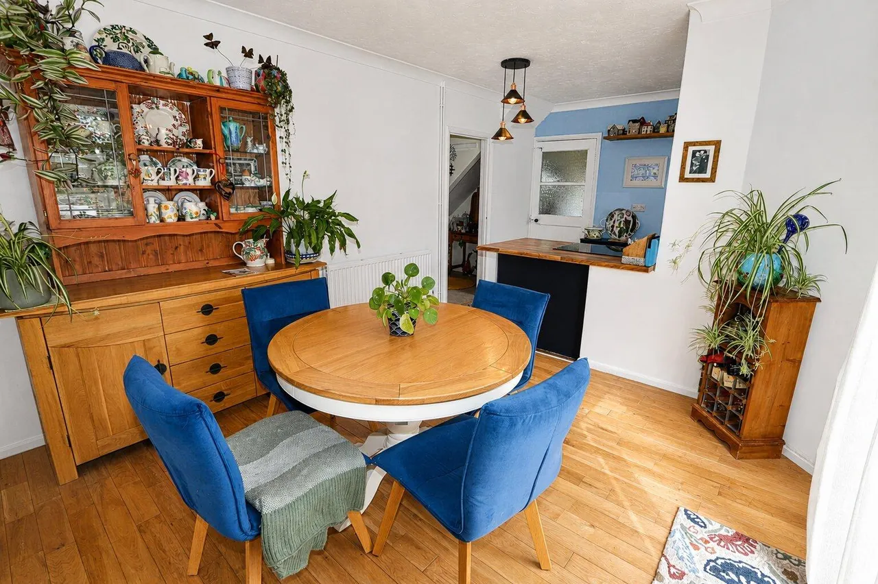John Street, Thrapston, NN14, photo 13
