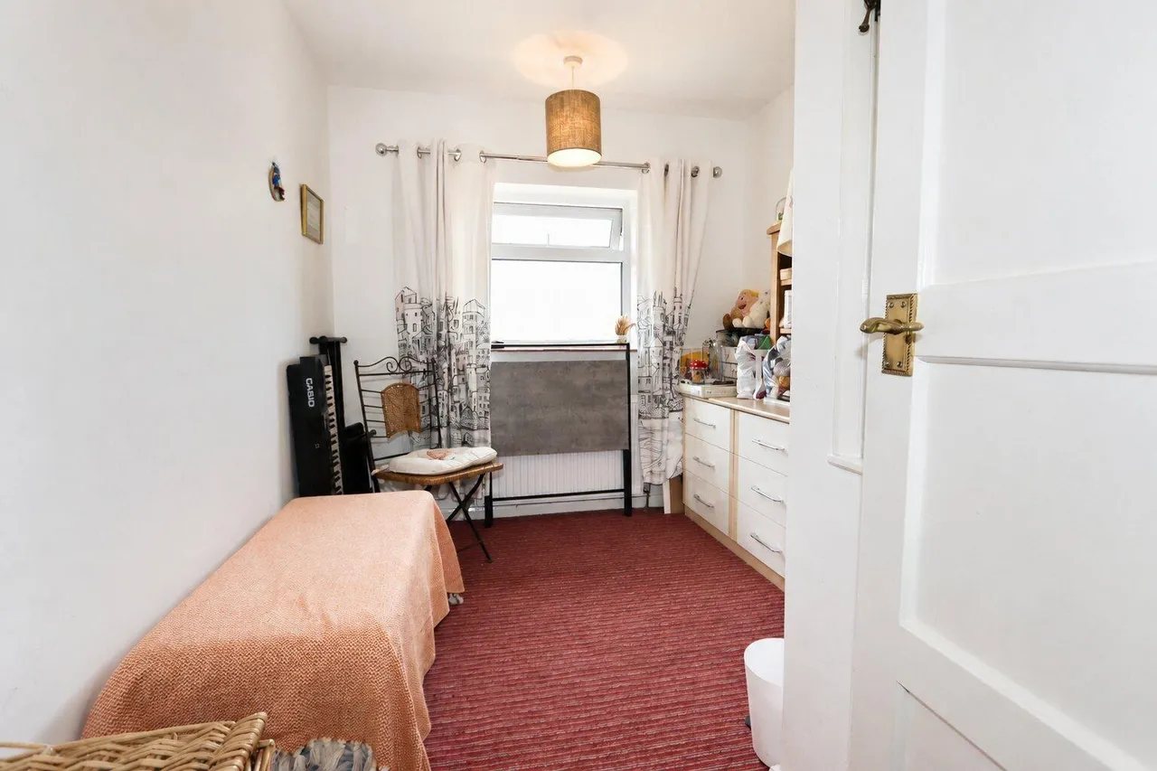 John Street, Thrapston, NN14, photo 21