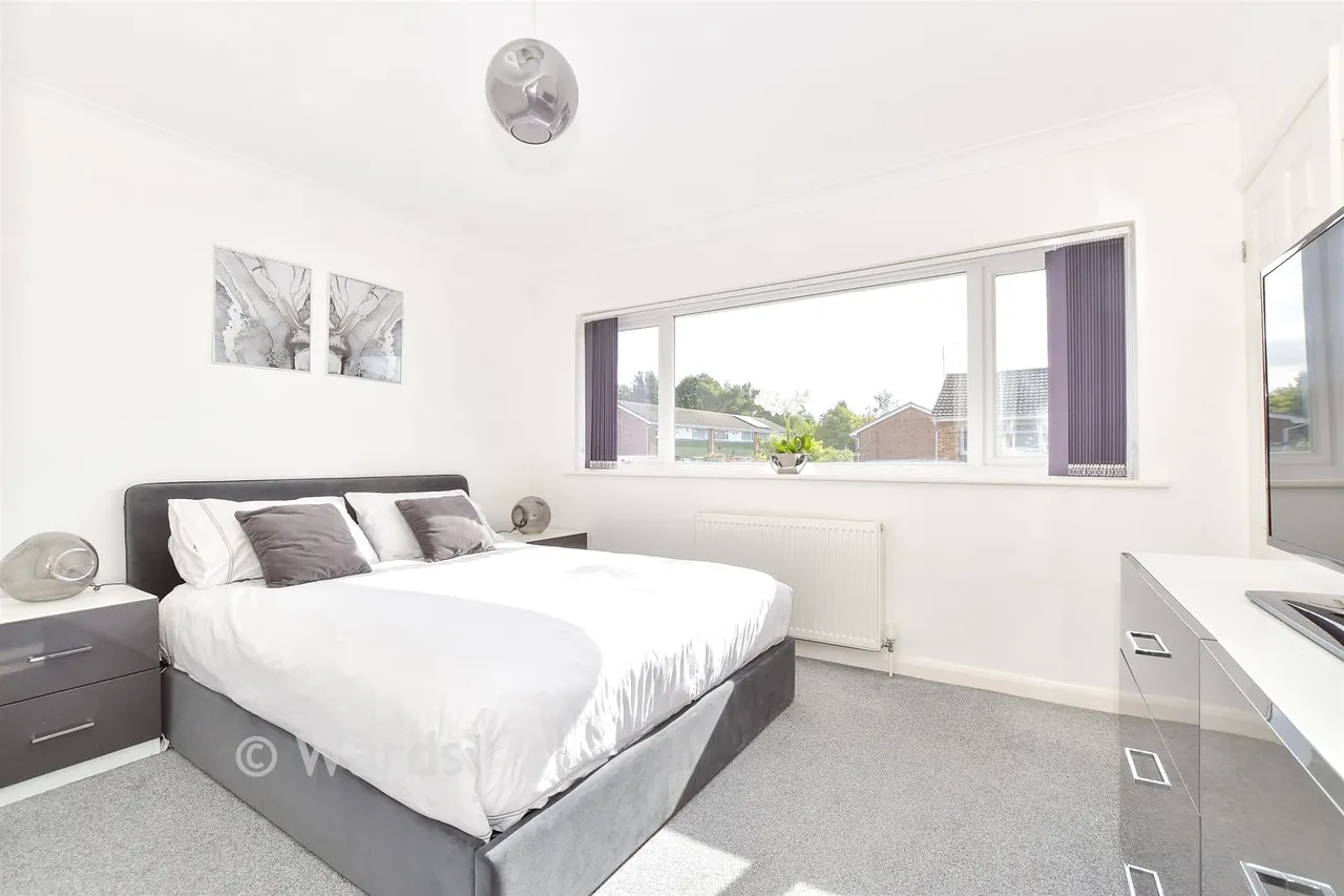 Merton Road, Bearsted, ME15, photo 3