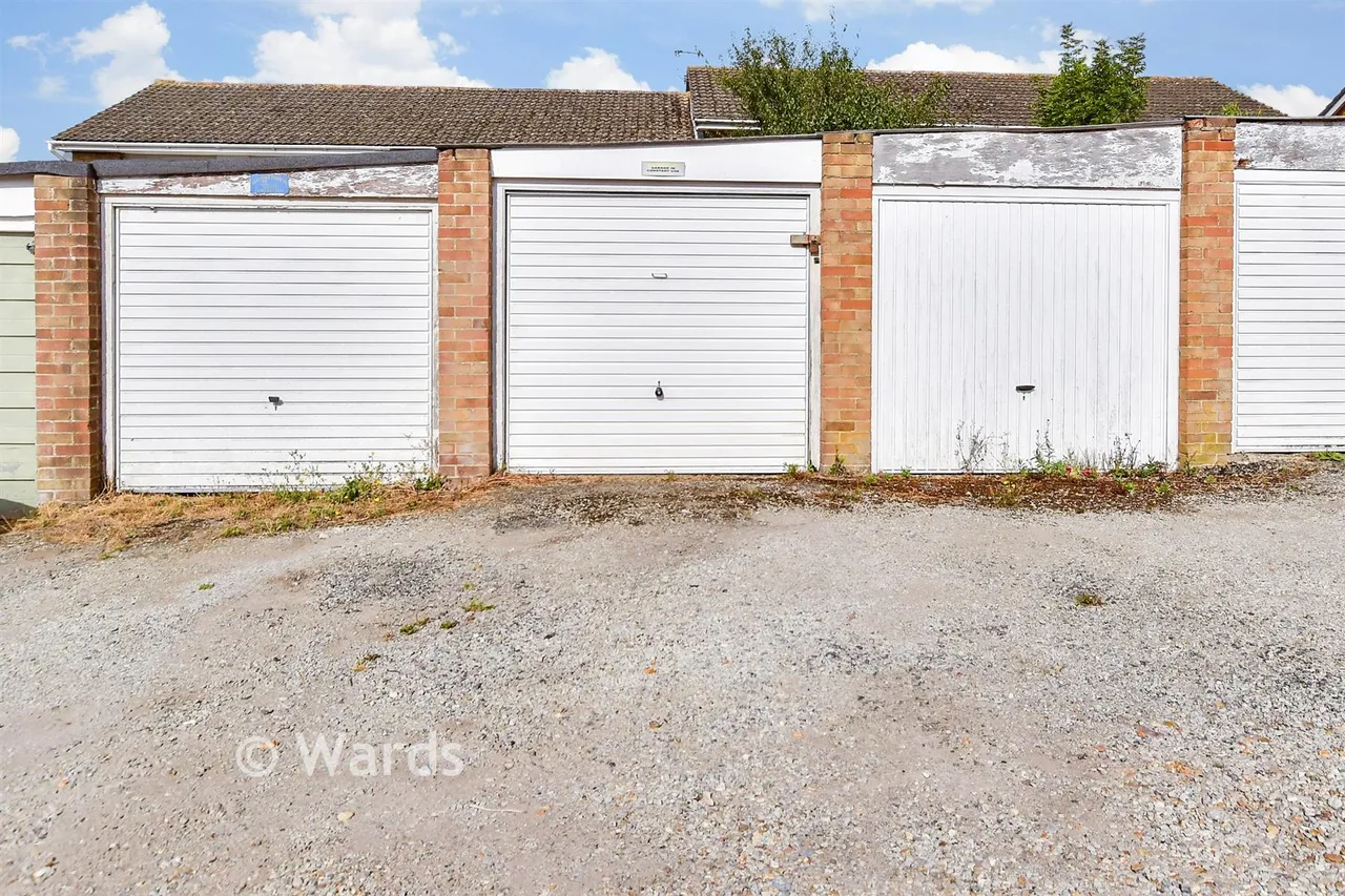 Merton Road, Bearsted, ME15, photo 12