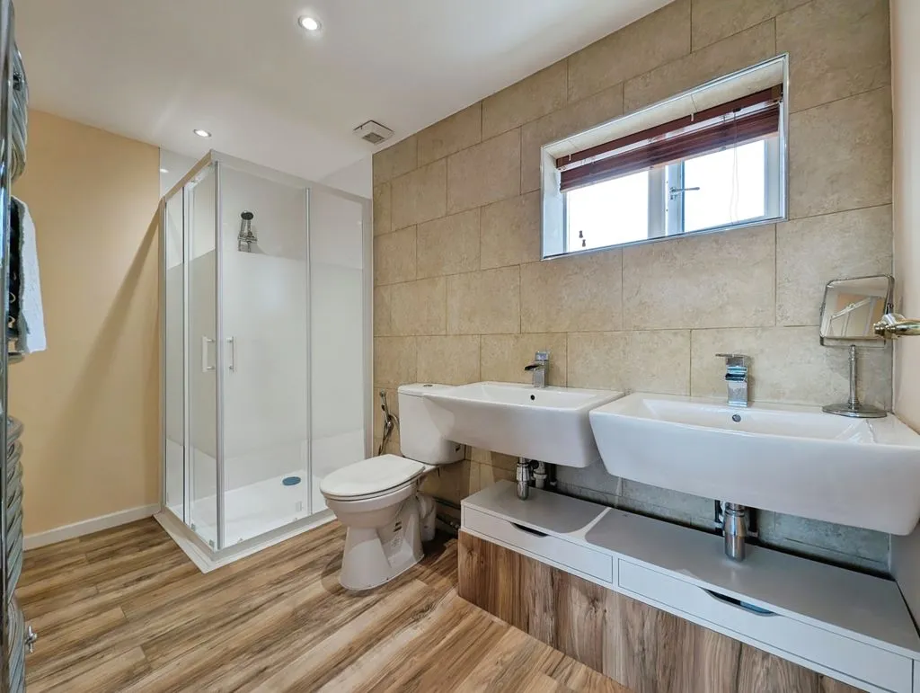 Newcastle Upon Tyne NE15 7HB, NE15, photo 17