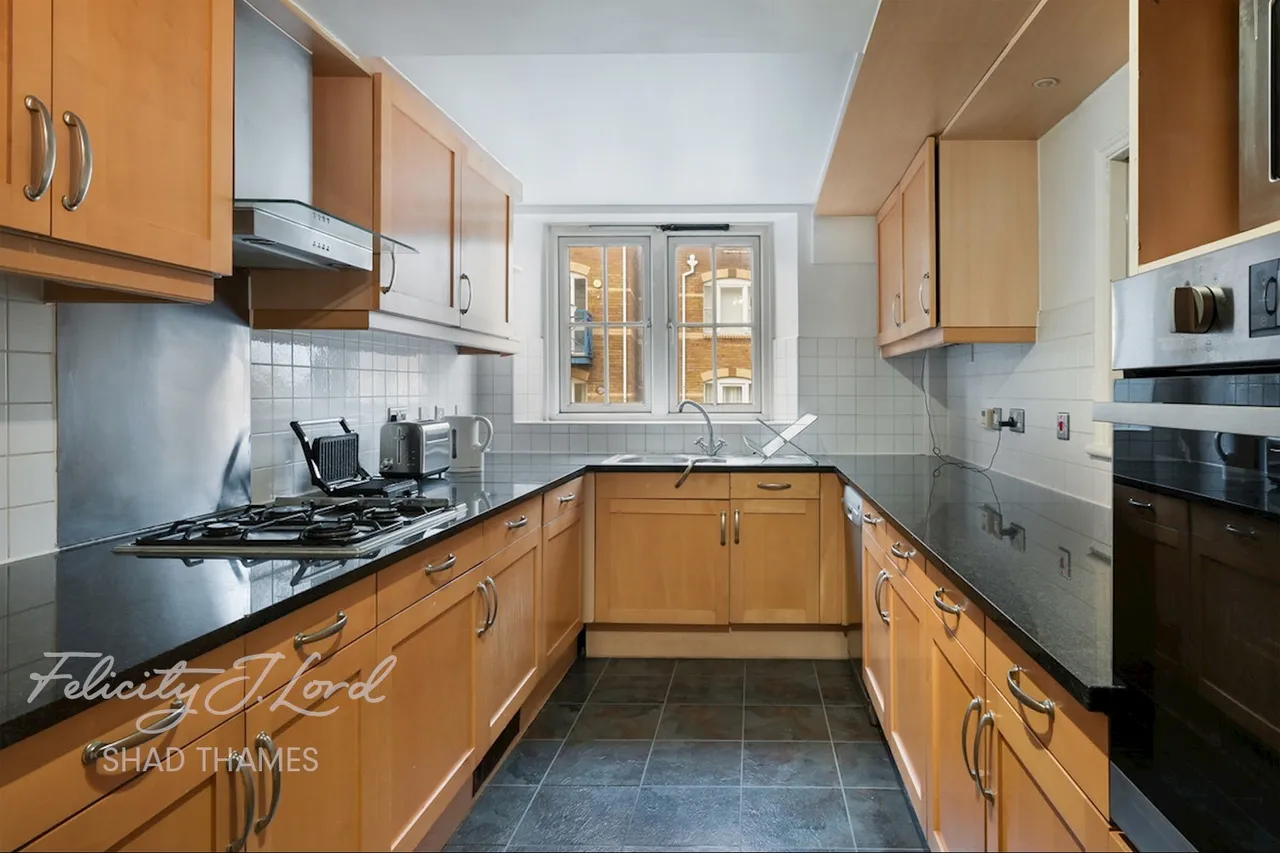 Rotherhithe Street, SE16, photo 3