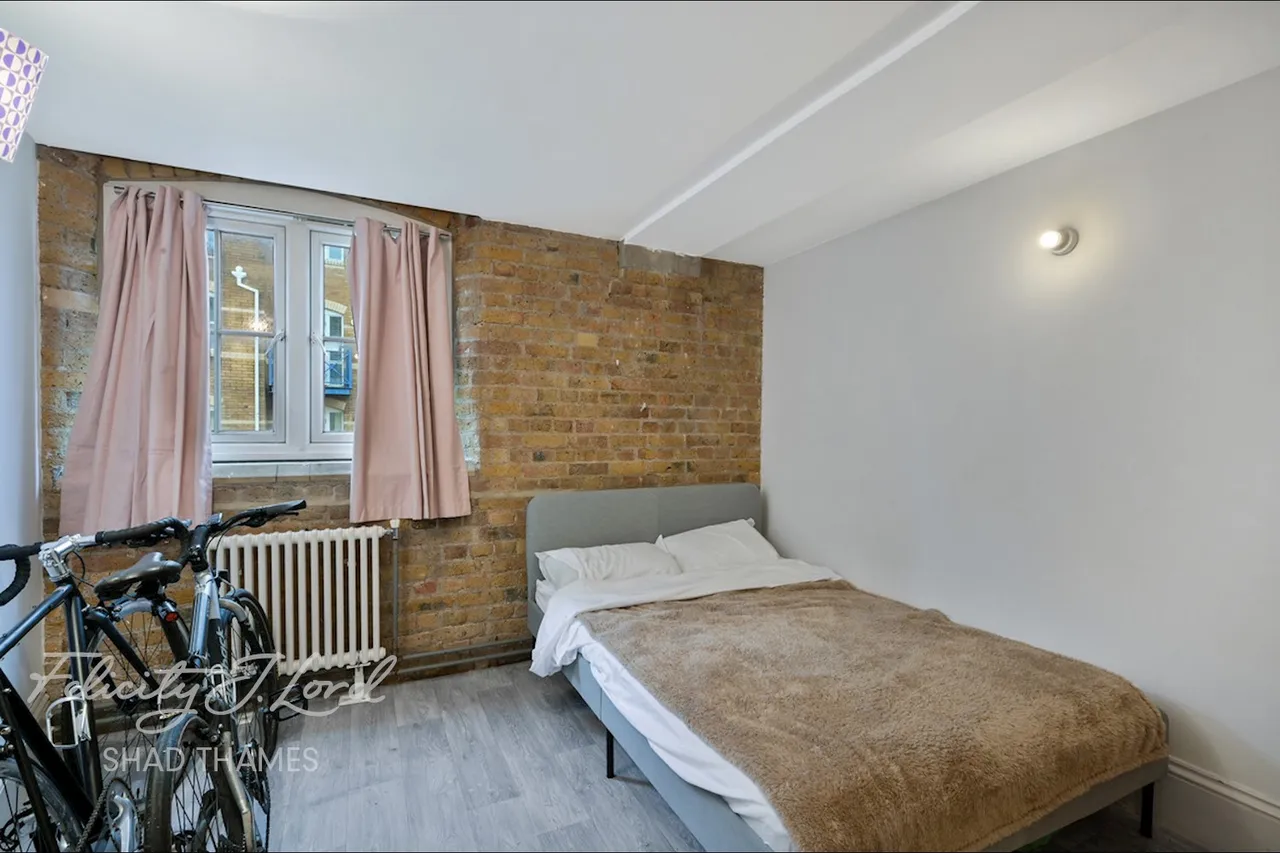 Rotherhithe Street, SE16, photo 6