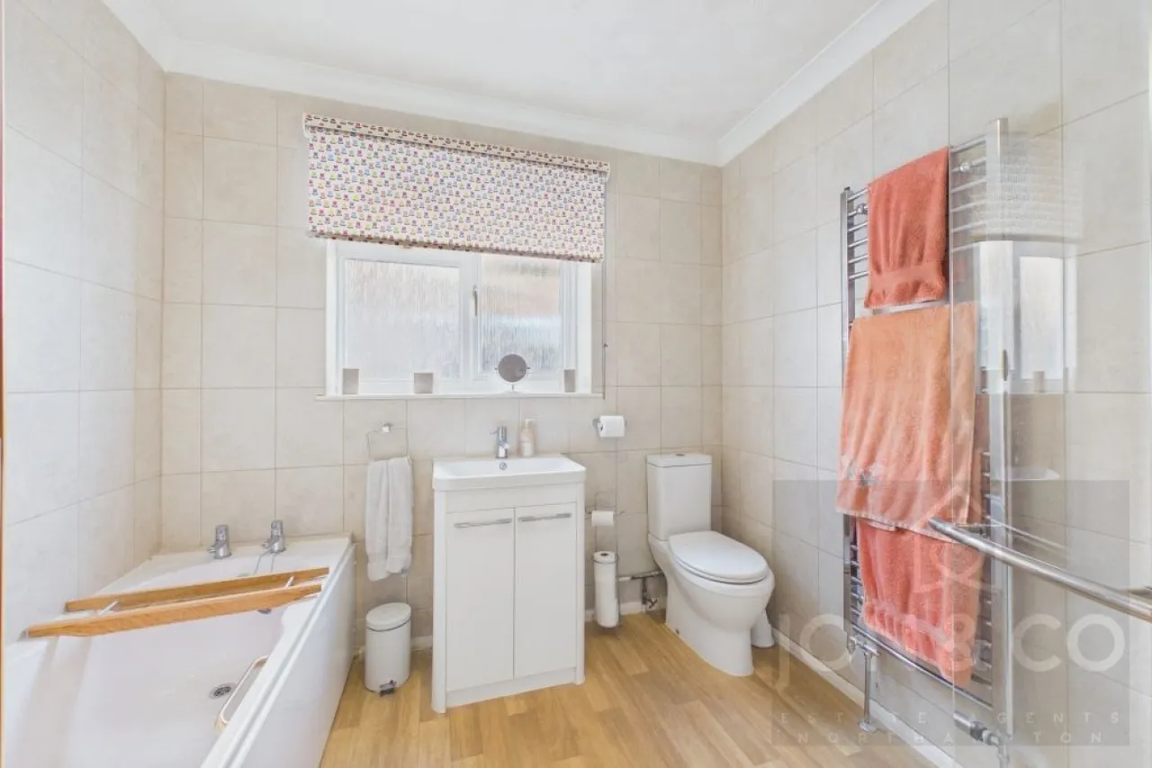 Wantage Close, Moulton, NN3, photo 17