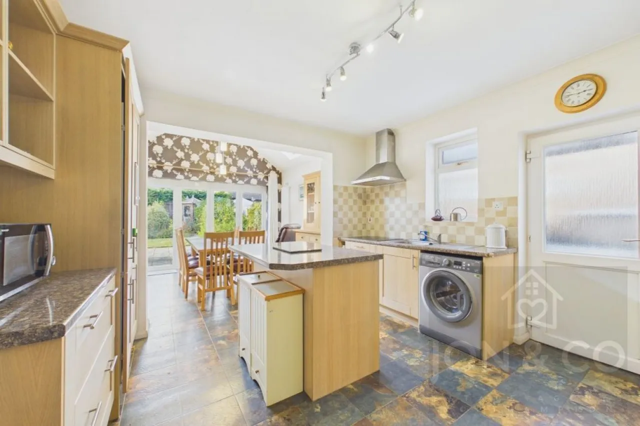 Wantage Close, Moulton, NN3, photo 6