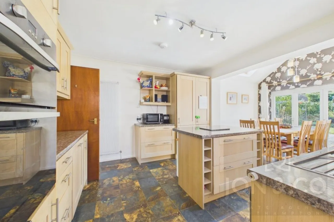 Wantage Close, Moulton, NN3, photo 7