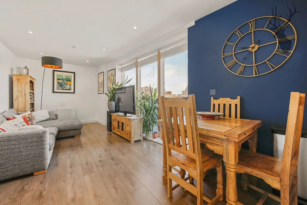 Barry Blandford Way, London, E3, photo 2