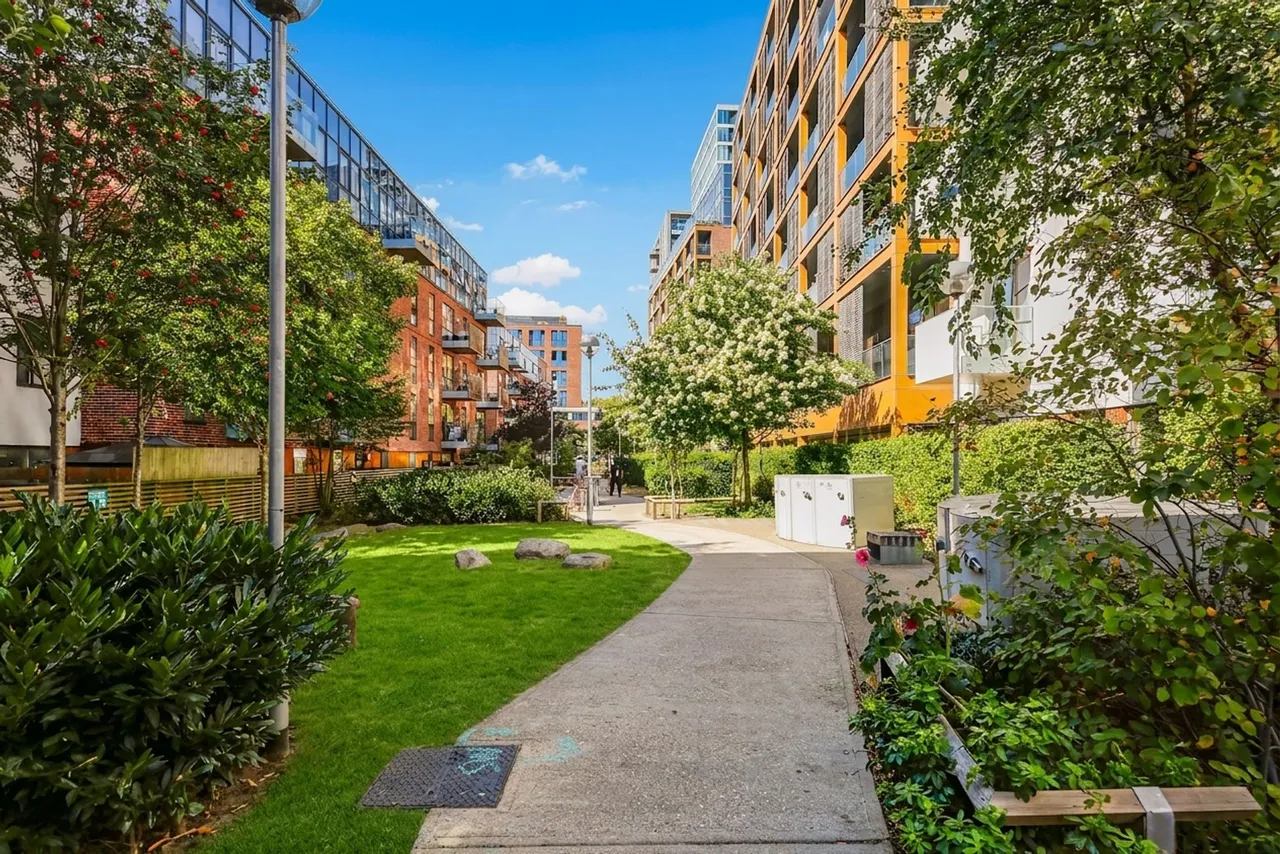 Barry Blandford Way, London, E3, photo 5