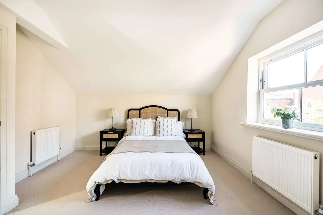 Platts Lane, London, NW3, photo 14