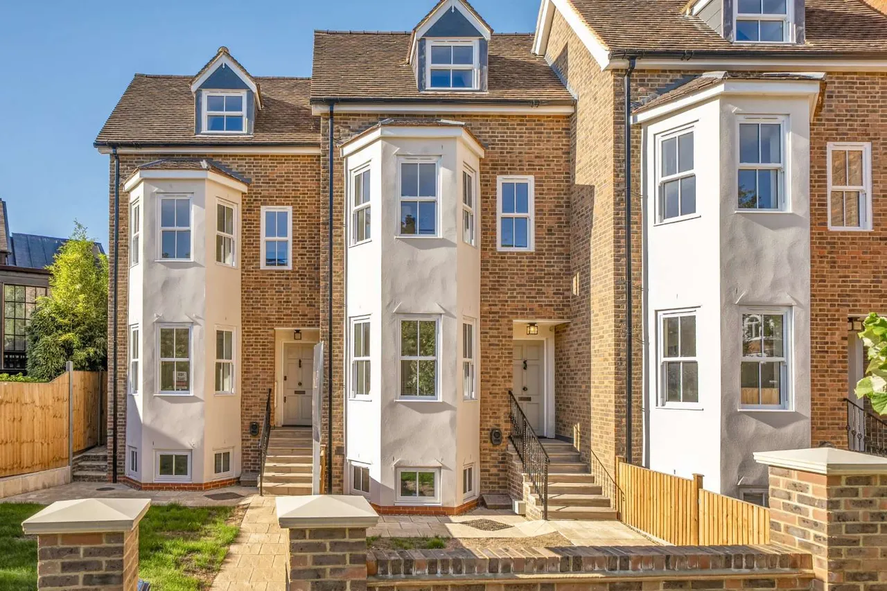 Platts Lane, London, NW3, photo 2