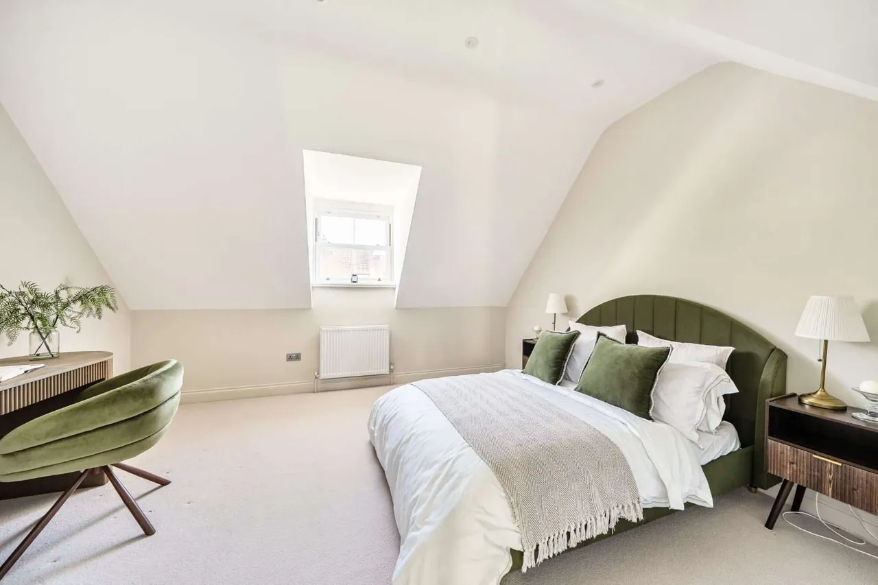 Platts Lane, London, NW3, photo 10