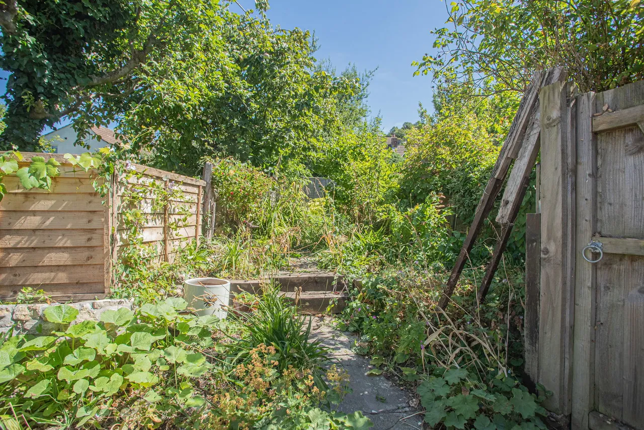 Knapp Road, Wotton-under-Edge, photo 23
