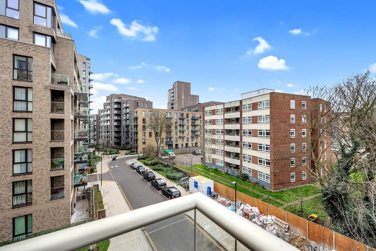 Flat 11, Mulberry Apartments, Coster Avenue, photo 12