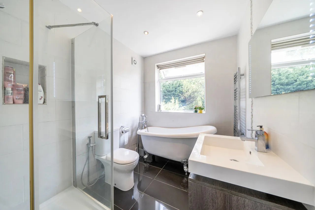Old Ruislip Road, Northolt, UB5, photo 9