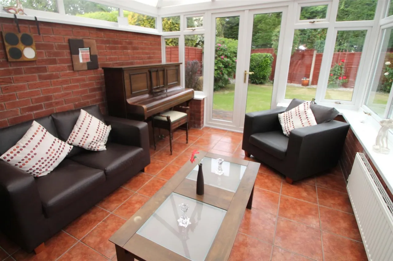 Cloister Drive, Halesowen, photo 4