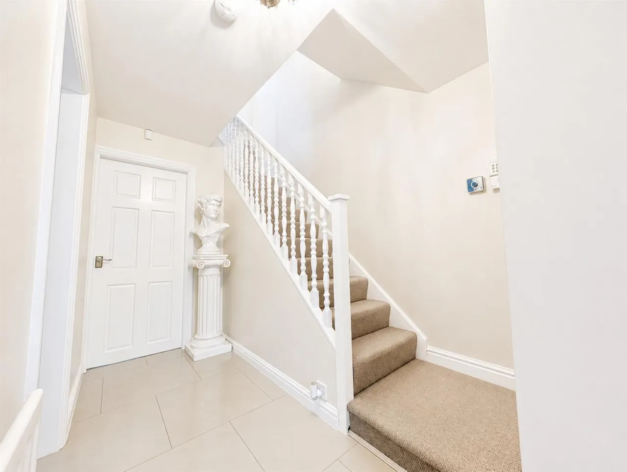 Cloister Drive, Halesowen, photo 5