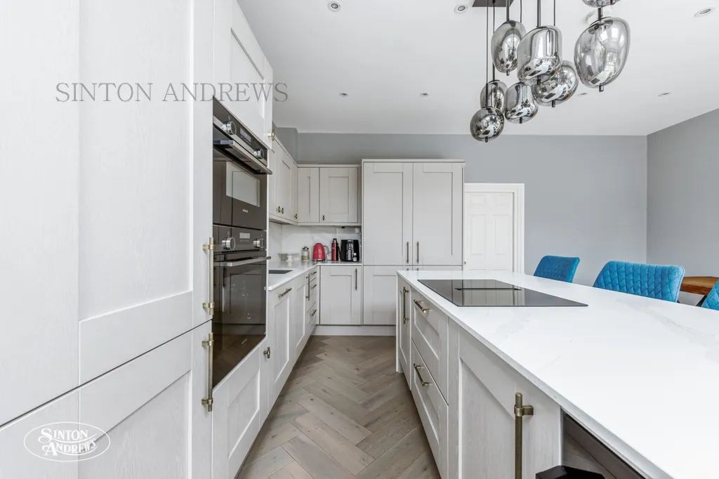 Drayton Gardens, Ealing, photo 4