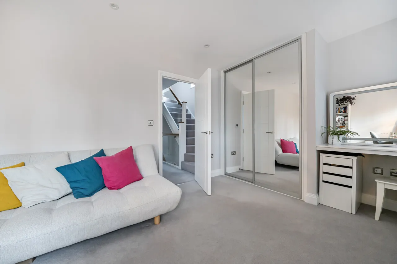 Fenton Close, Potters Bar, EN6, photo 11